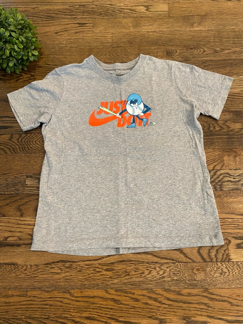 Nike Boys Baseball Graphic Tshirt Sz L